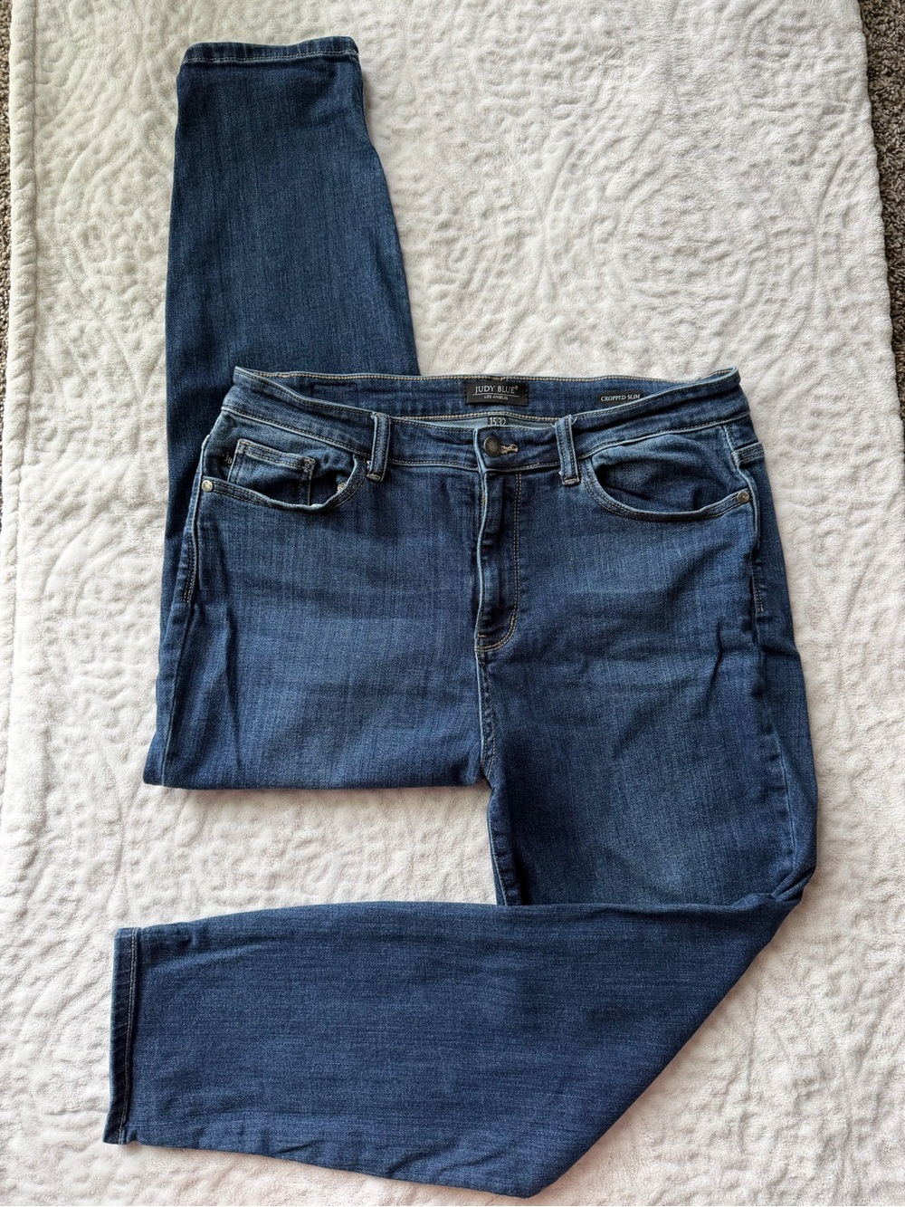 Judy Blue Cropped Slim Jeans Women’s 15/32 Medium Wash Stretch Denim